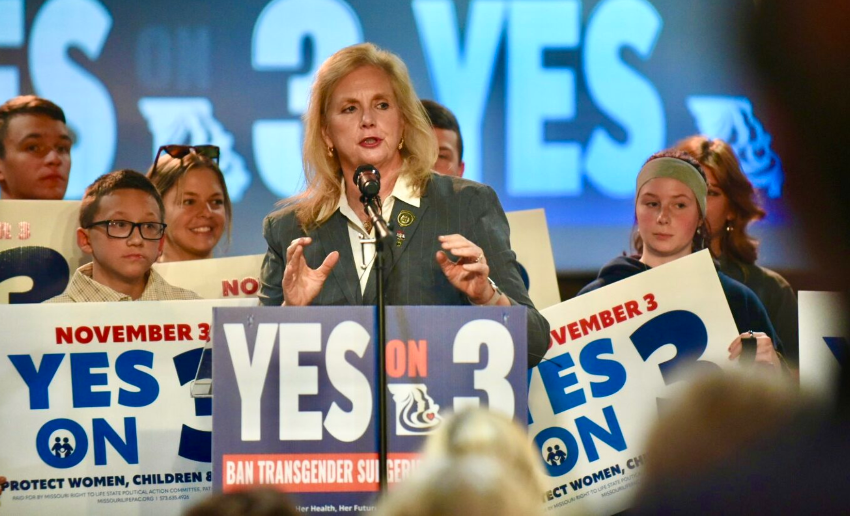 Missouri Attorney General Catherine Hanaway speaks at a Yes on 3 rally hosted by Her Health, Her Future, on Tues. Oct. 27 at Encounter Church in Arnold (Anna Spoerre/Missouri Independent).