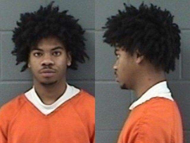 Losiah Autry, Use/possess with intent to use drug paraphernalia into human body; Distribute marijuana; 25- < 450 grams, arrested 02/06