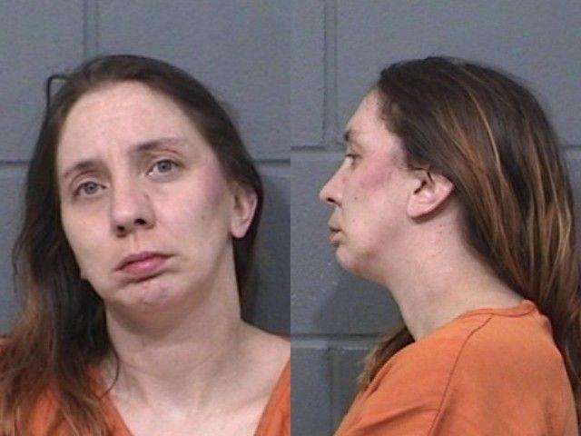 Amanda Headlee, Probation violation; Interference with LEO; Aggravated endangering a child; Reckless situation to child < 18; Use/possess with intent to use drug paraphernalia into human body; Possession of opiate, opium, narcotic or certain stimulant, arrested 02/24