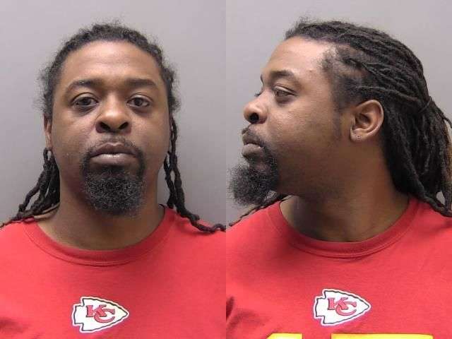 DAVIS TONY CHILD ABUSE NO BOND