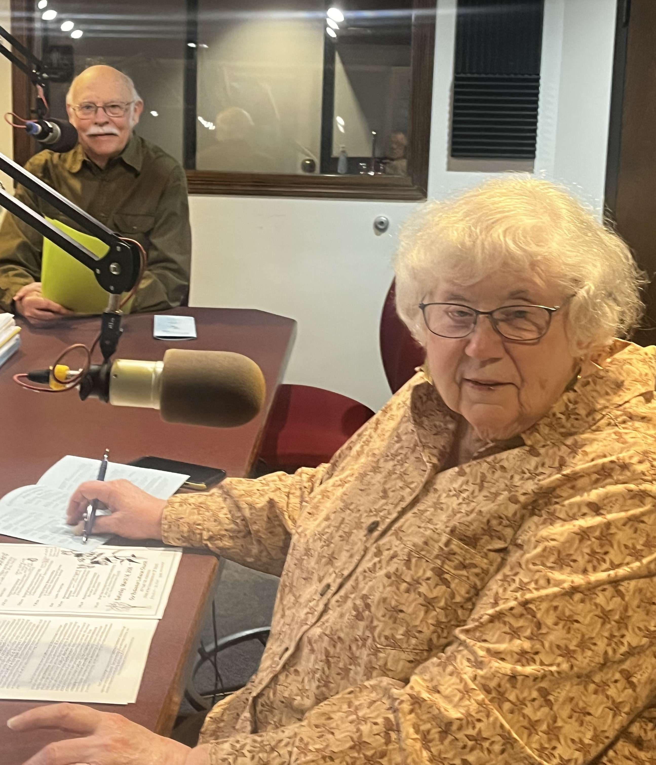 James and Betty Taylor, Hutchinson Horticulture Club