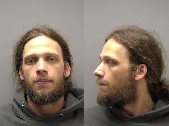 CARR DAKOTA TRAFF DRUGS NO BOND