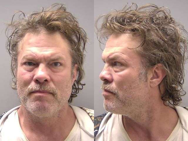 MOORE SHAWN DOM ASSAULT NO BOND