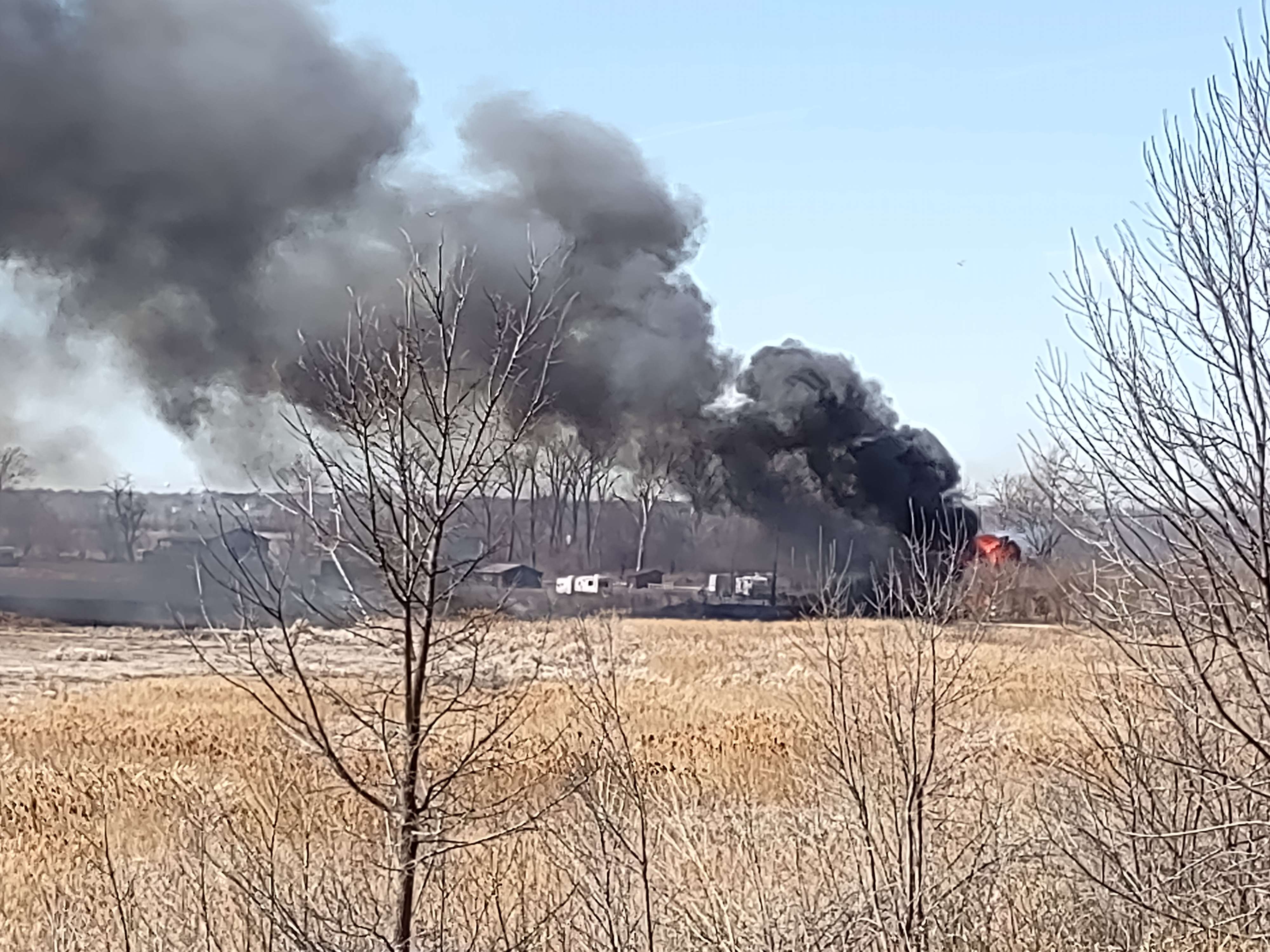 North Shore Drive, apparent fire origin/ Photo by Jim Faris