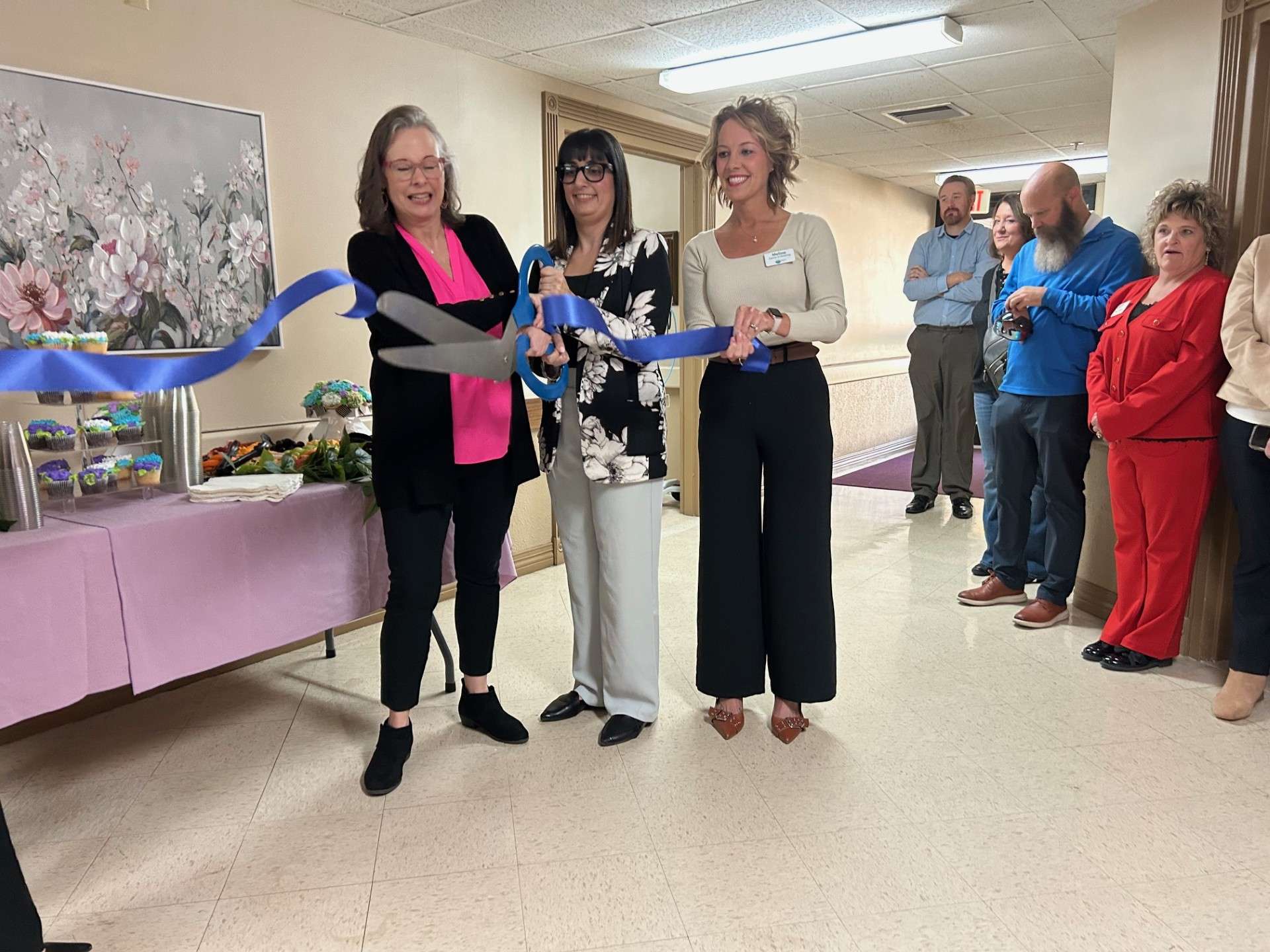 ( Laura Jones, Amanda Bento and Melissa Tyson