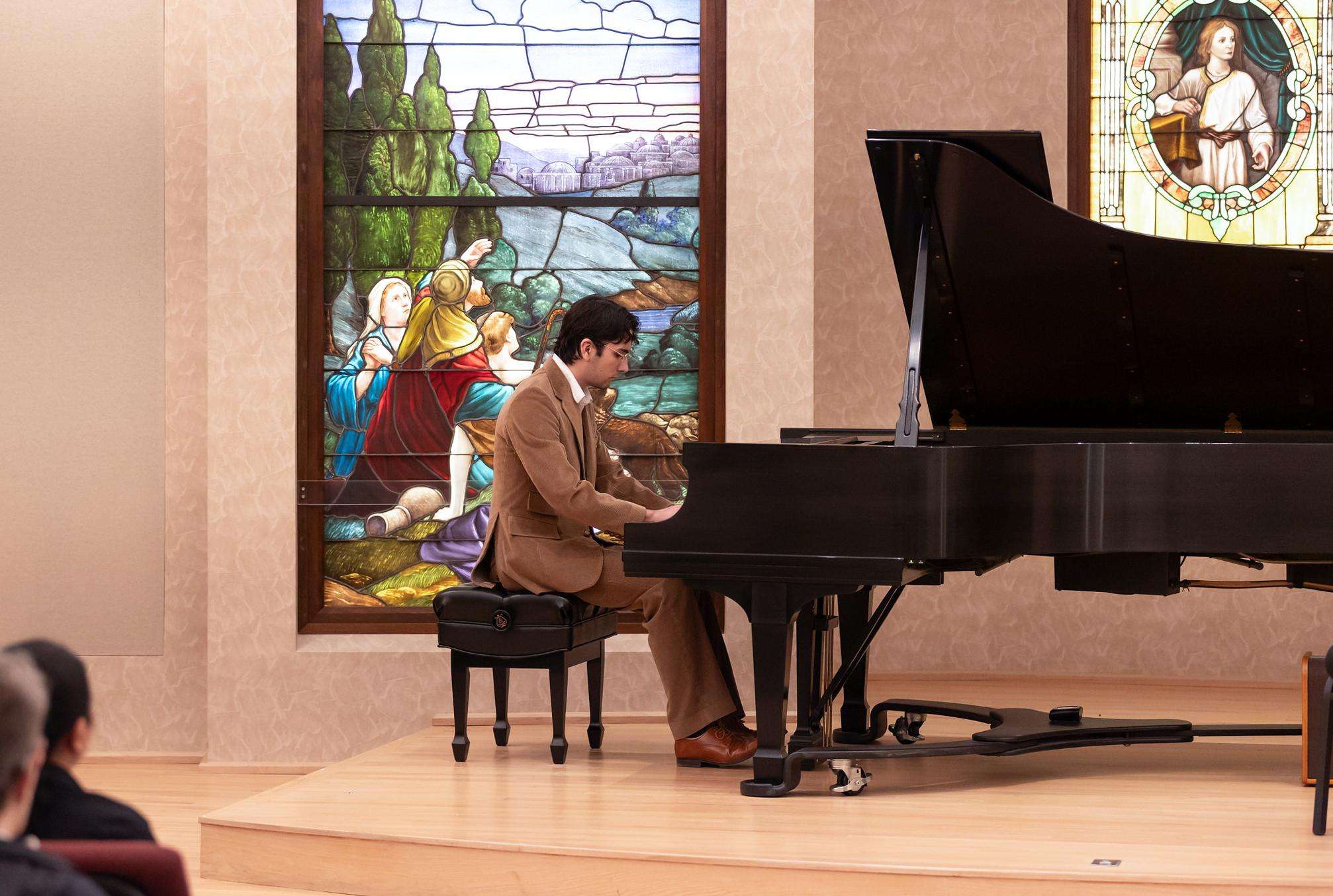 A Barton student performs at a past recital.