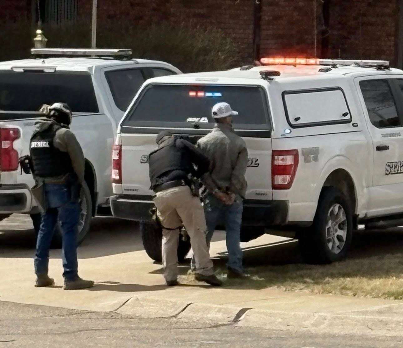 Frontier County Sheriff's Office makes two warrant arrests following non-compliance Tuesday March 31, 2026.