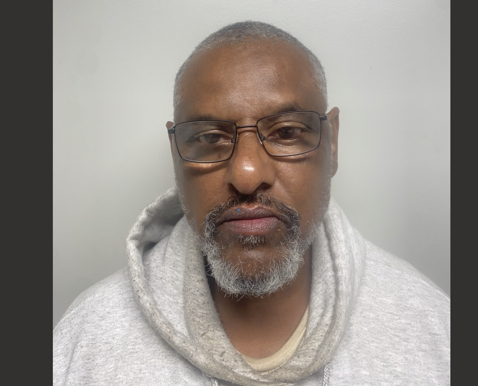 Burnett photo Atchison County. He has a dozen previous convictions that include burglary, theft, battery, evade a road block and for drugs, according to the Kansas Department of Corrections.