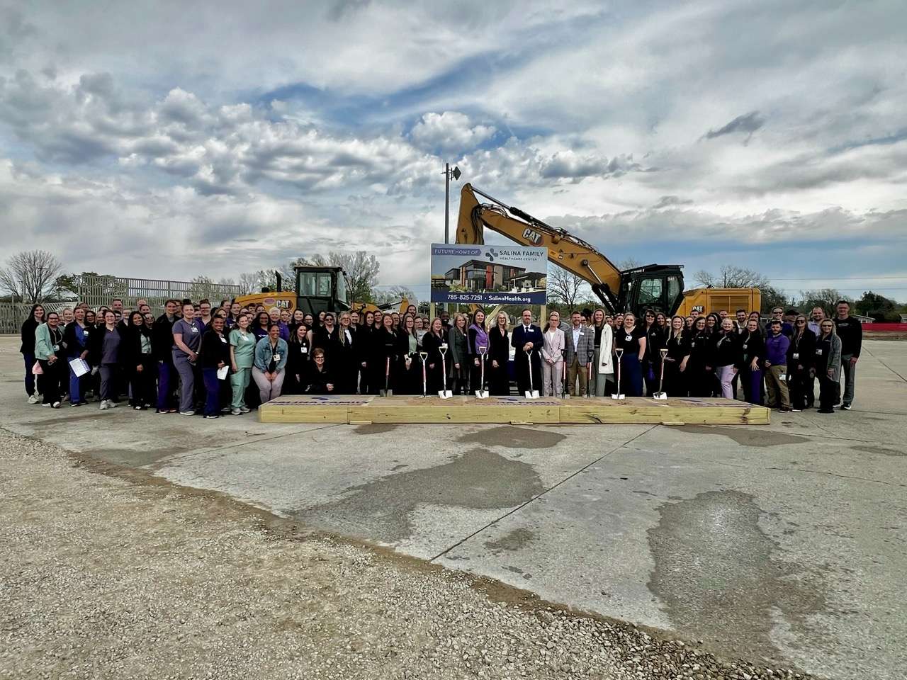 Salina Family Healthcare Center staff gathers in celebration of the clinic's groundbreaking - Photo, Nicolas Fierro