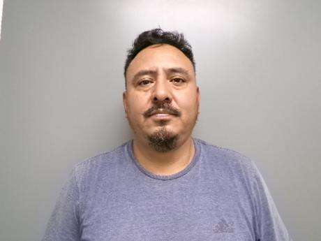 <b>Yiye Rivera-Recinos - No Operators License</b>