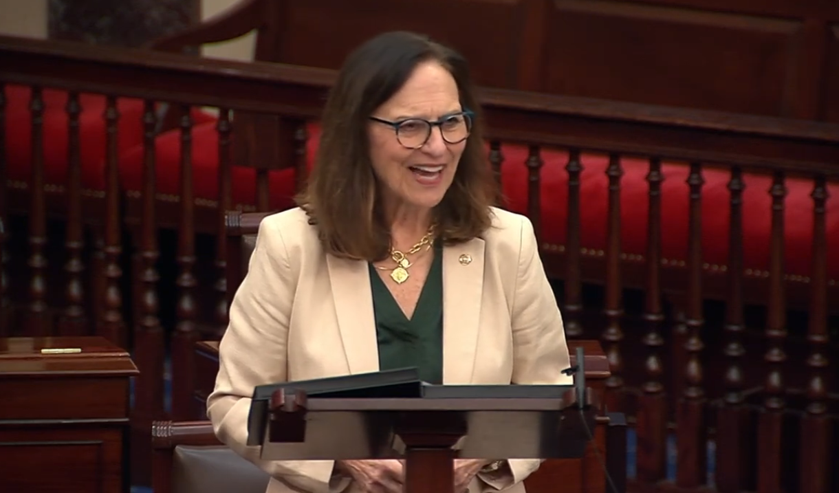 Deb Fischer on the Senate floor, highlighting the North Platte Canteen's 80th Anniversary.&nbsp;