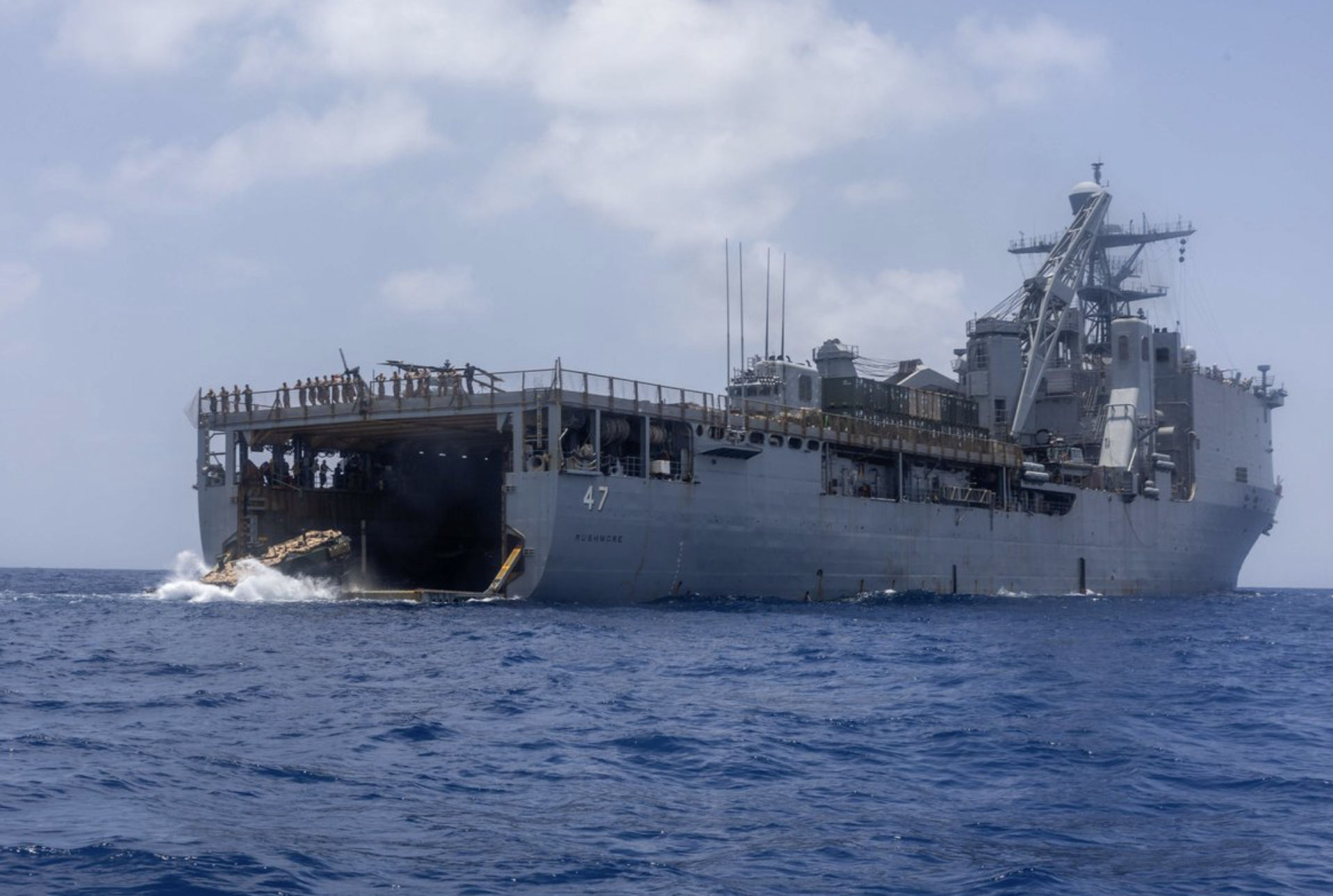 USS Rushmore (LSD 47) conducts blockade operations in the Arabian Sea-photo U.S. Central Command