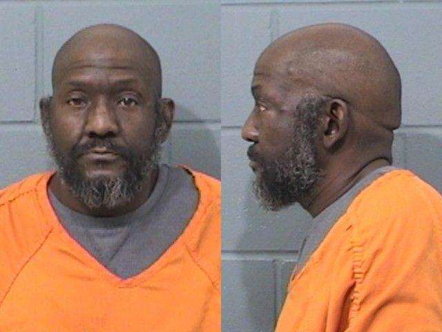 Rodney Roberts, Domestic battery, arrested 04/29