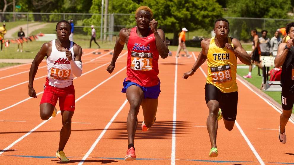 Sprinter Kebba Makalo wins the 100 and 200 meters to lead the Blue Dragon men's track and field team to a second-straight Region 6 Outdoor team championship on Saturday in Arkansas City. (Sydney Holzrichter/Blue Dragon Sports Information)