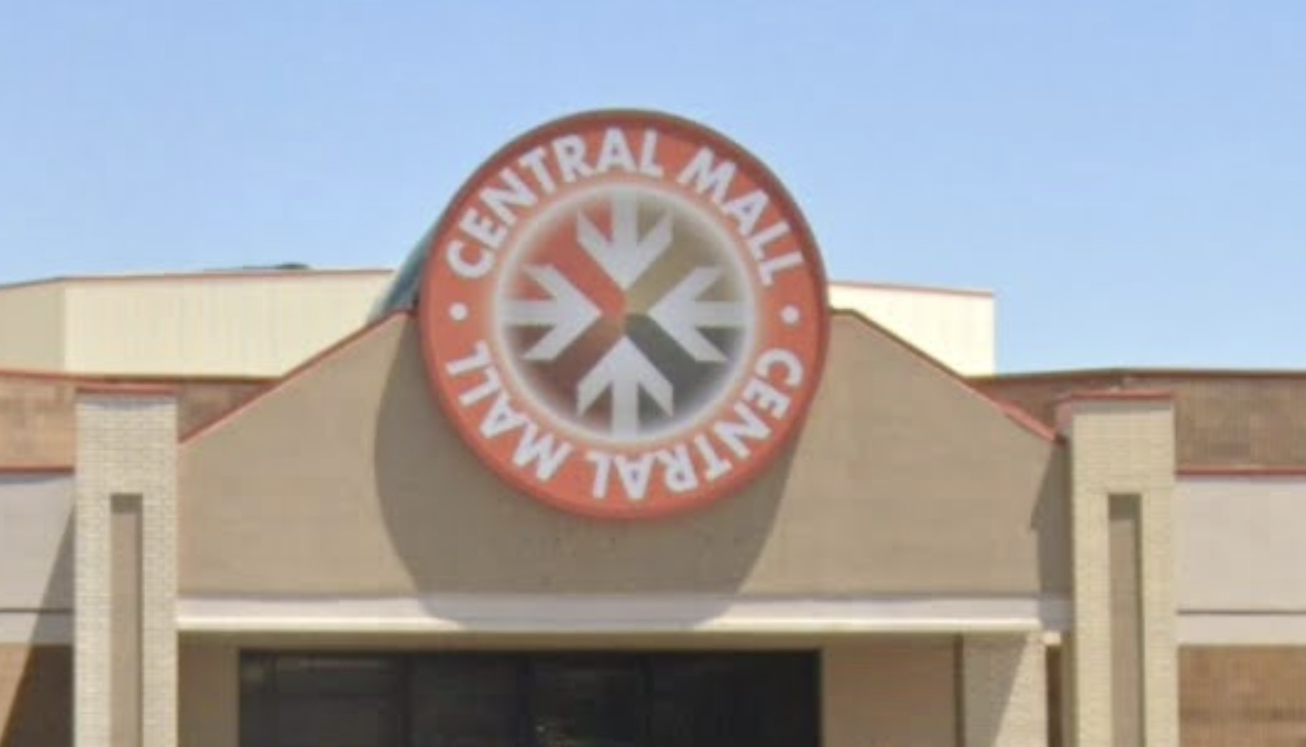 Central Mall (2259 S 9th St.) in Salina, KS - Google Image