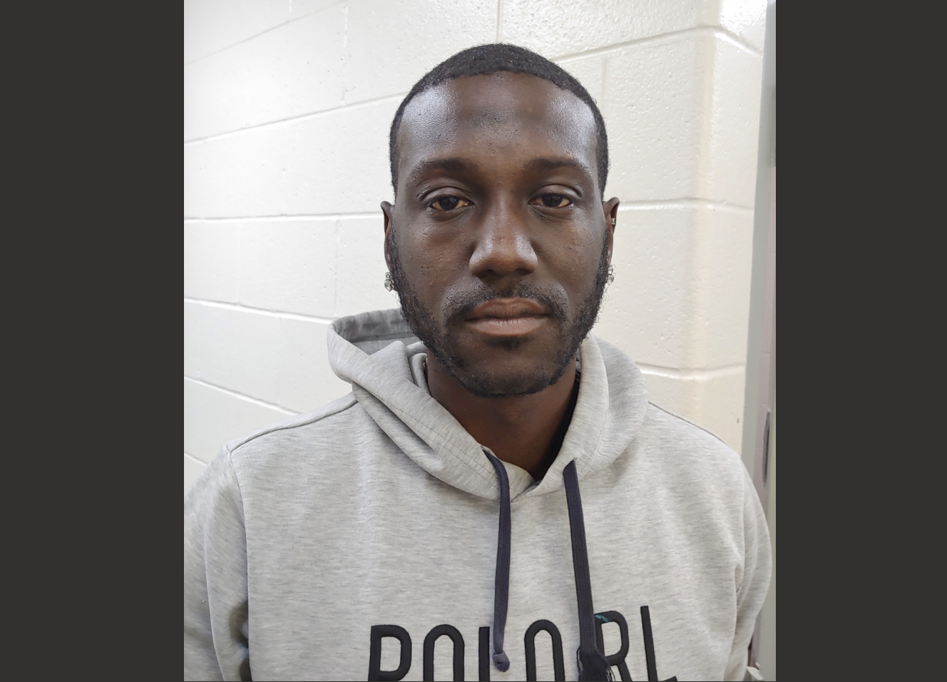 Police: Kan. man threatened family member with a knife