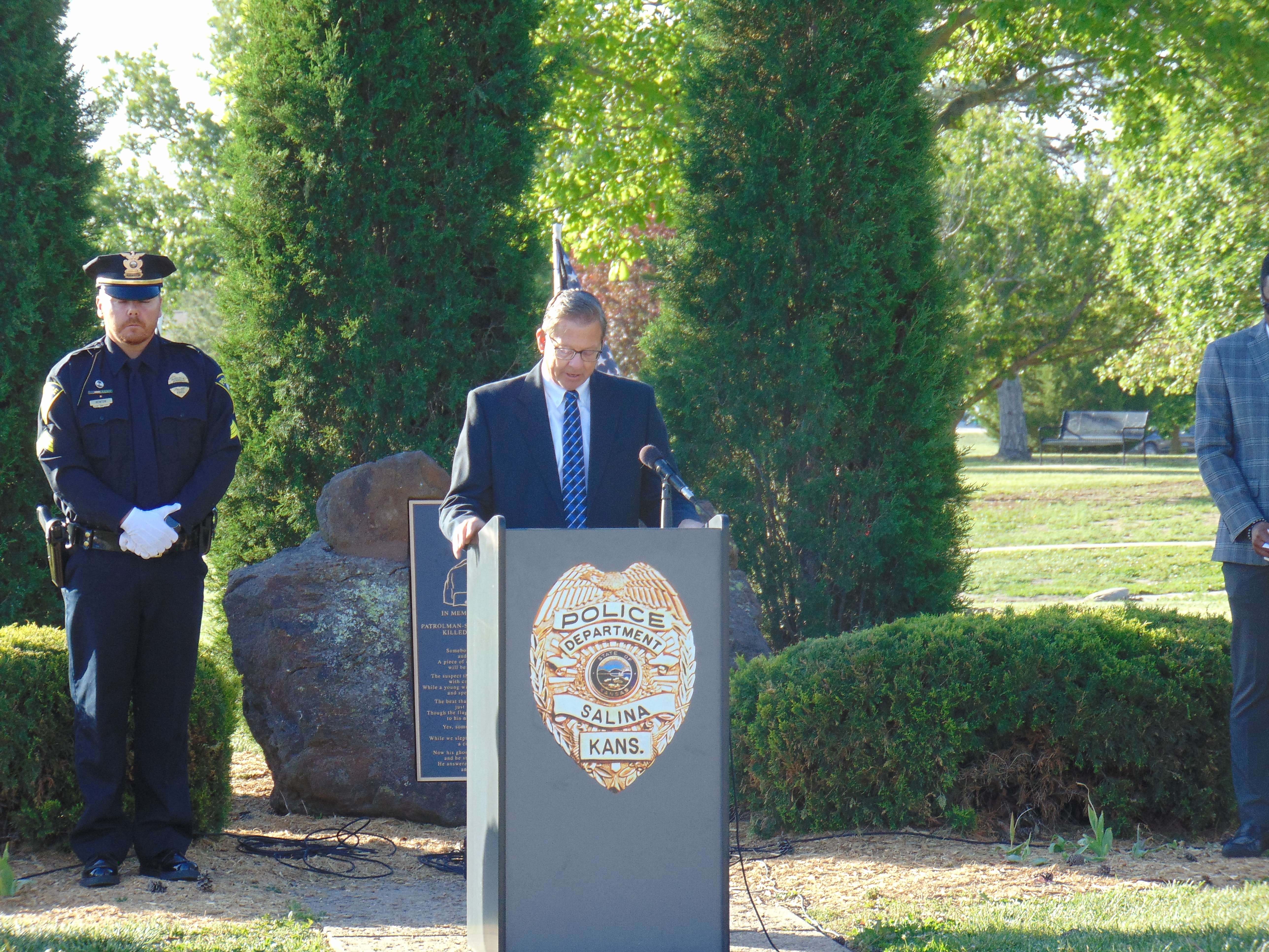 Mayor Mike Hoppock gives remarks - Photo, Nicolas Fierro