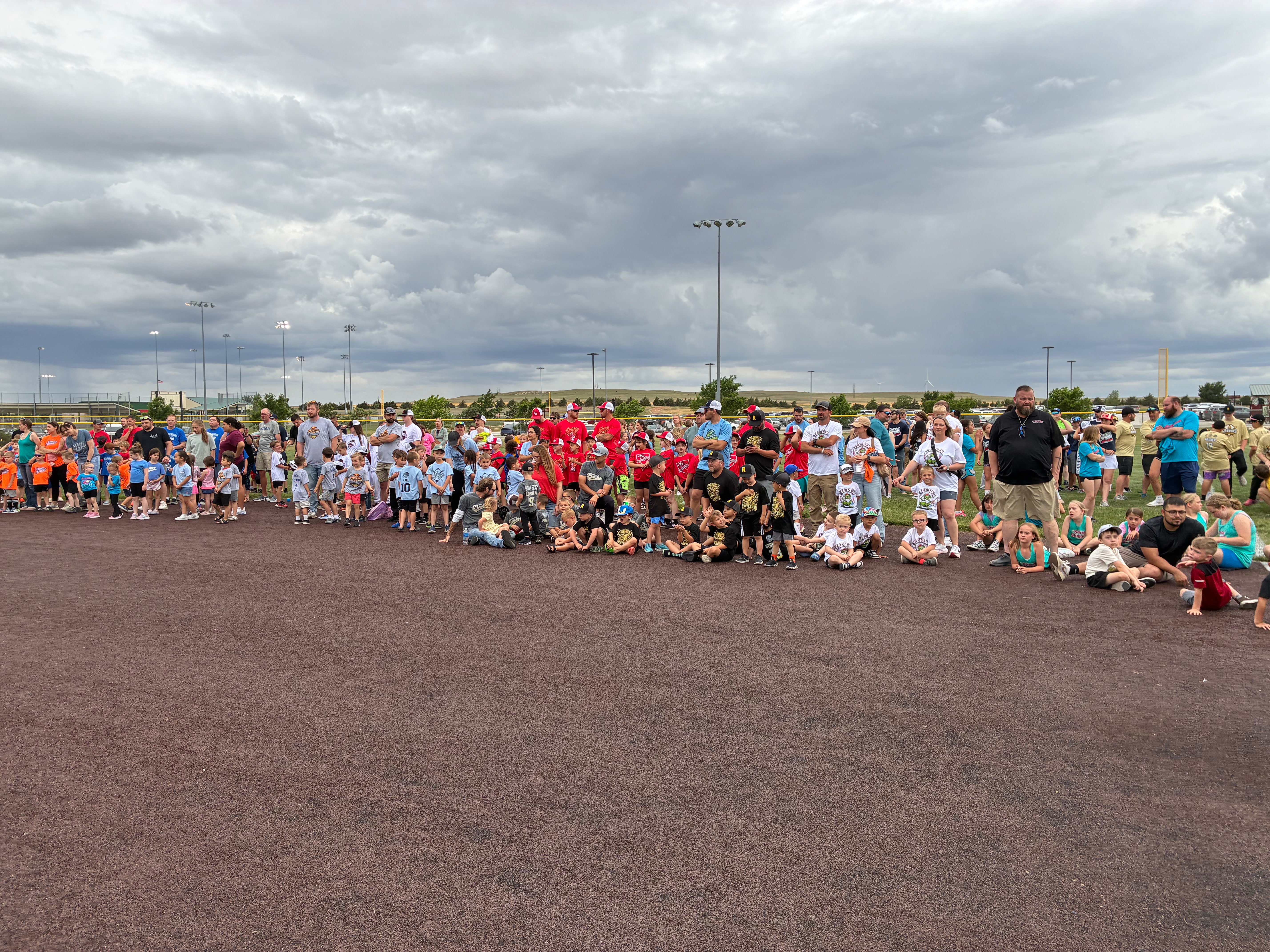 Teams pose together in a unified lineup. Photo by Alin Hett/Hays Post. <br>