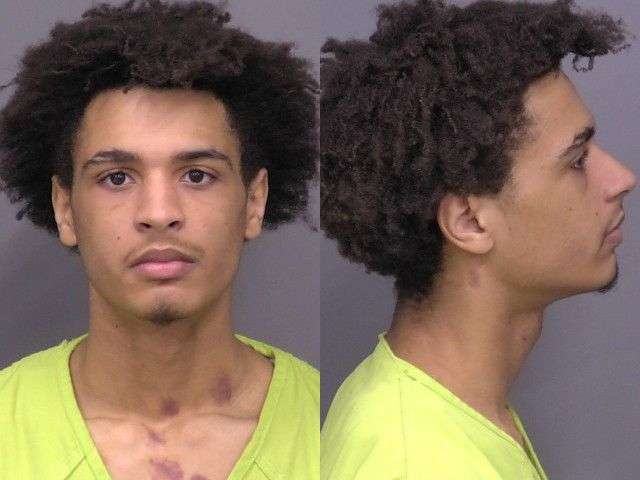 Poole,Cire Dakell (20)