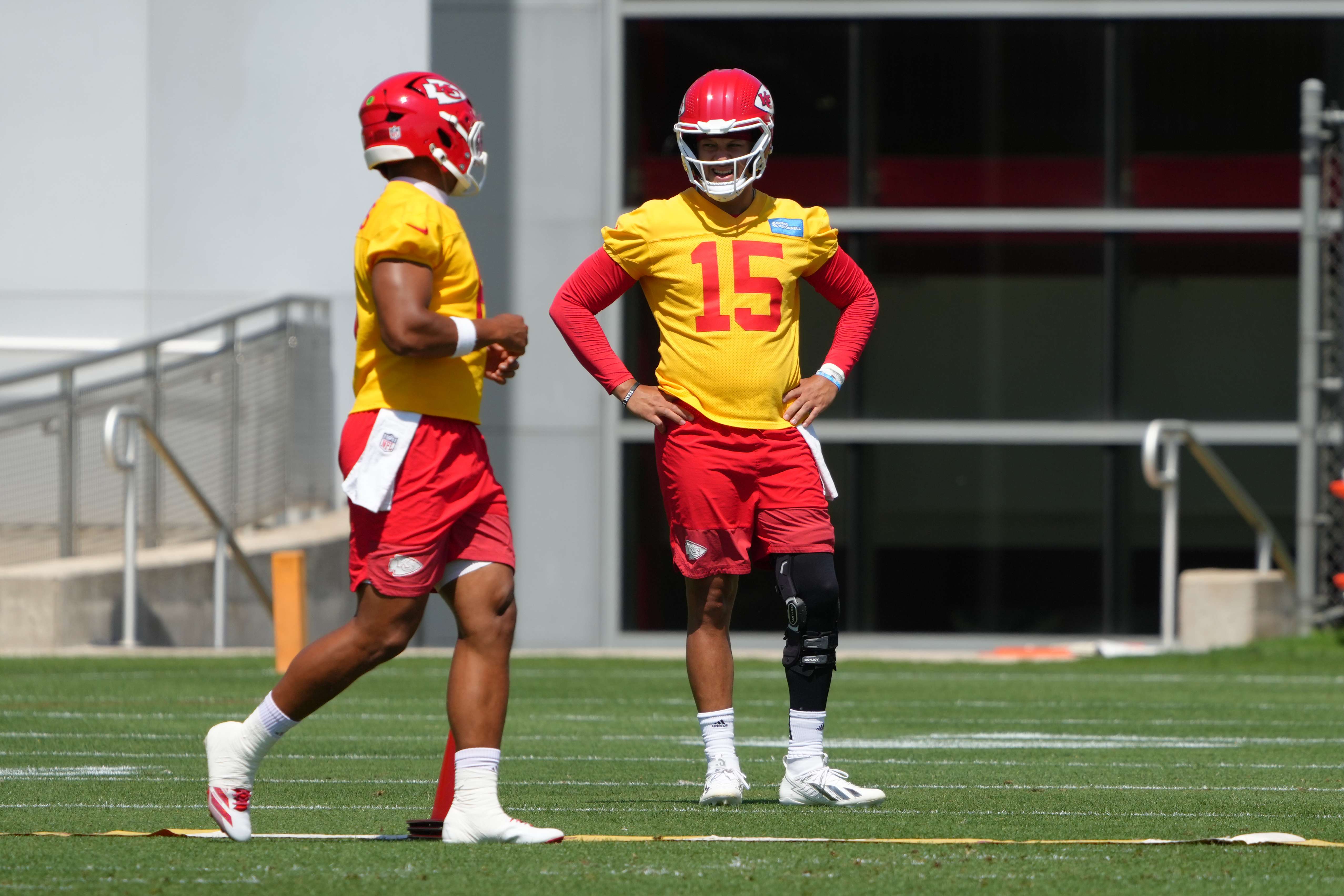 Kansas City Chiefs quarterback Patrick Mahomes (15) watches drills during the NFL football team's practice Tuesday, June 9, 2026, in Kansas City, Mo. (AP Photo/Ed Zurga)