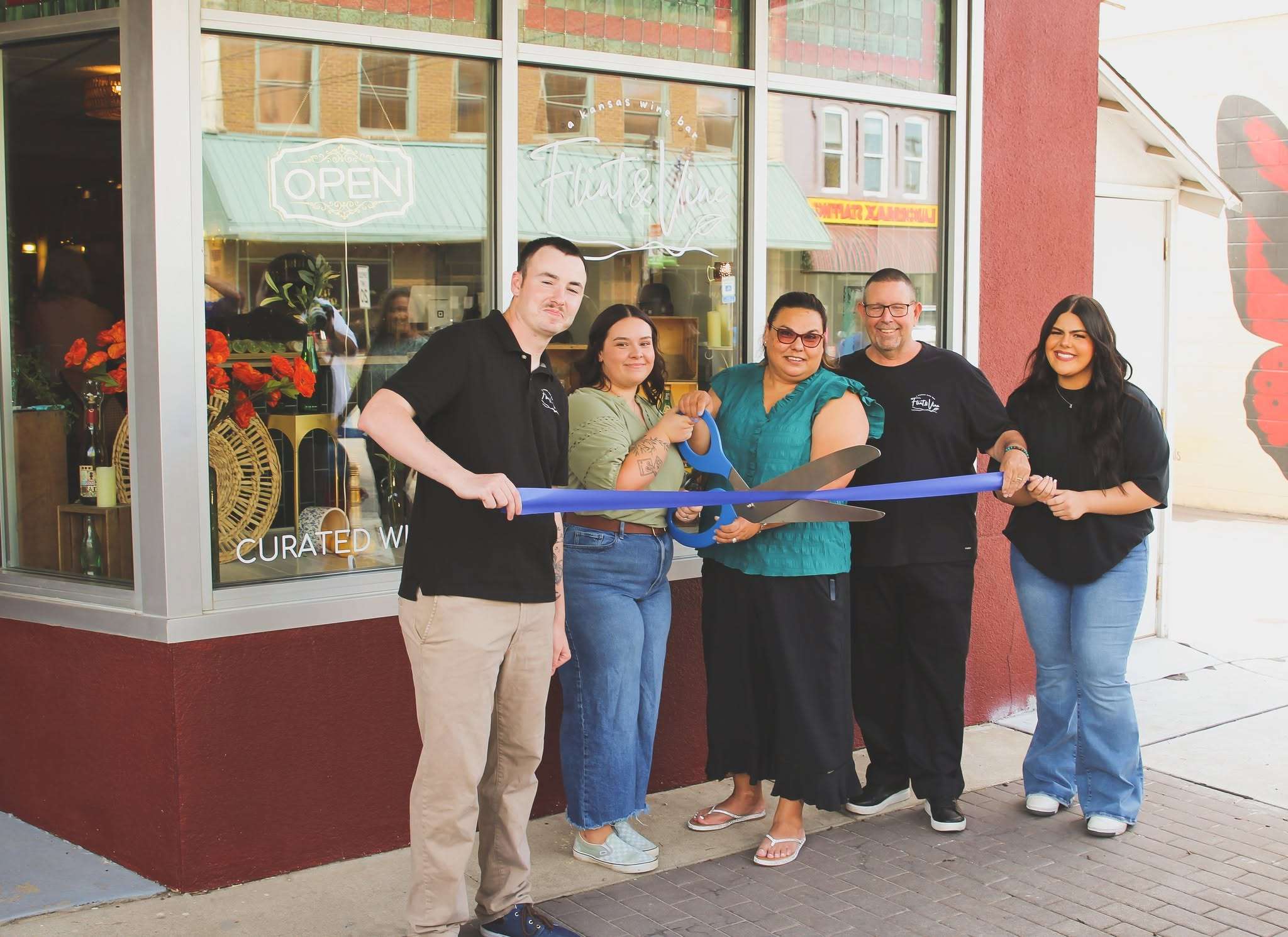 Flint and Vine Ribbon Cutting (Photo - Paige Mendoza Photography)