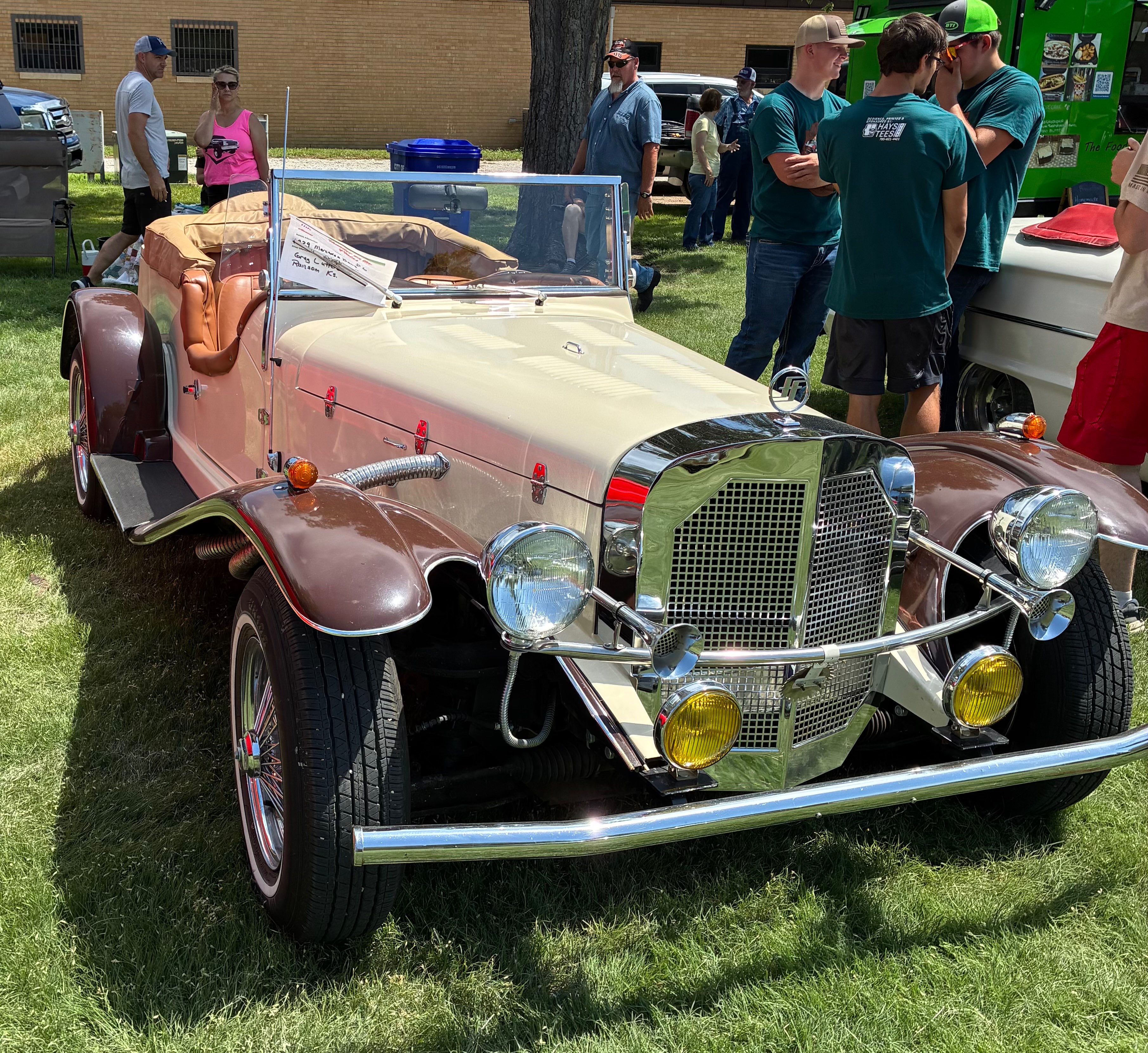 A classic 1929 Mercedes Benz from Owner Greg Lutters. Photo by Alin Hett