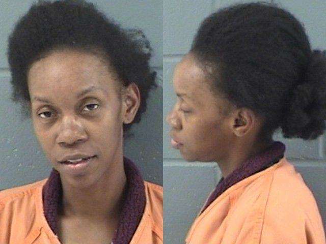 Shenada Solomon, Aggravated assault, Use of a deadly weapon; Possession of firearm while under the influence of alcohol or drugs, arrested 06/14