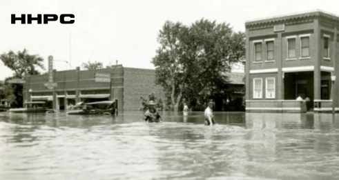 Superior Motors - 108 W. 1st - Gage-Hall Clinic - 100  W. 1st - July 13, 1929 Flood. Courtesy of the Conard-Harmon Collection.