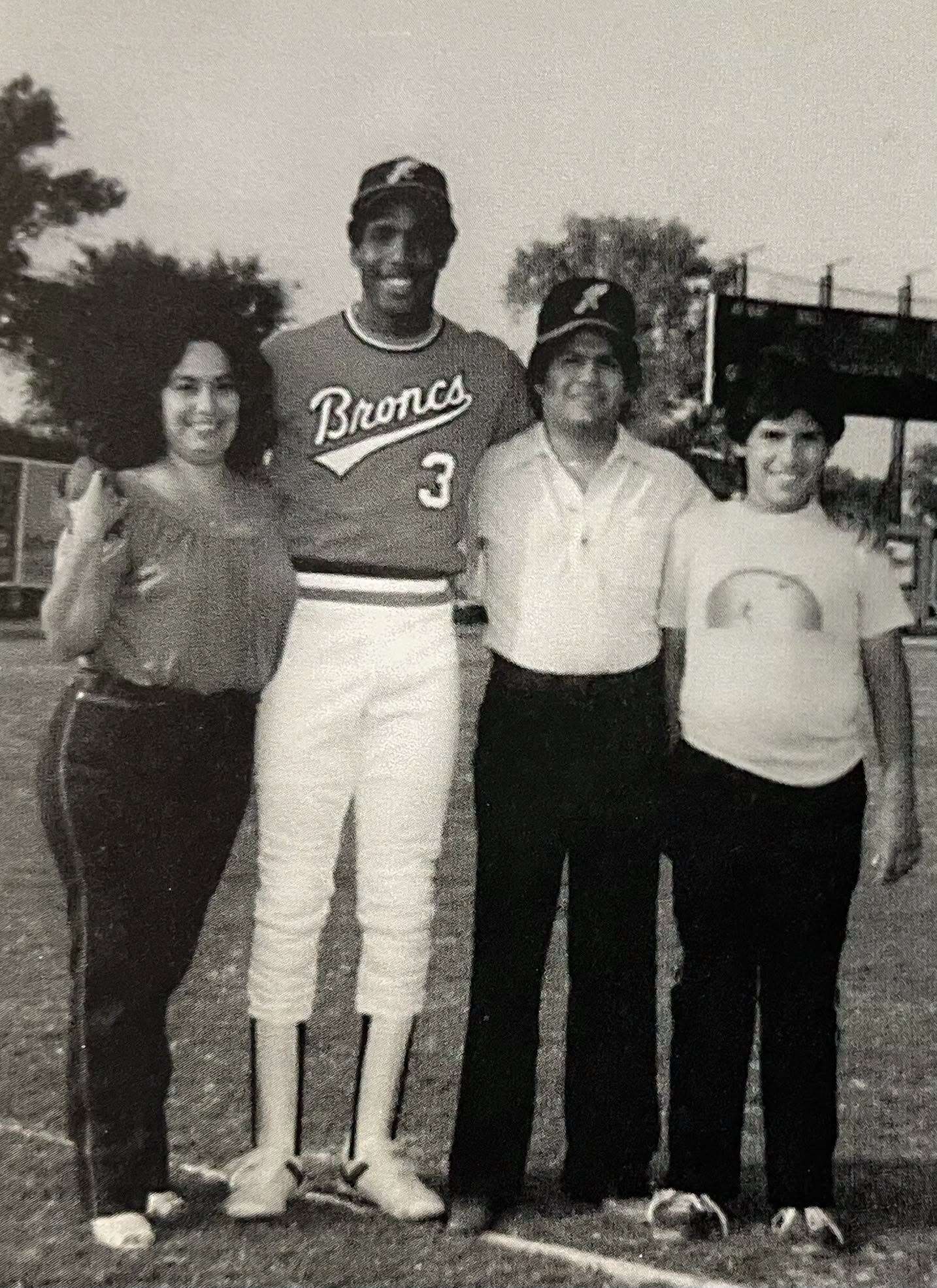 Barry Bonds (Hutch Broncs)