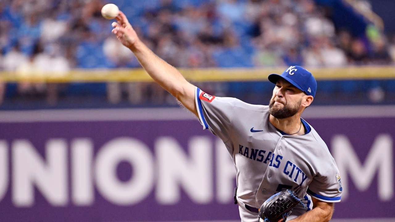 Kansas City Royals pitcher Michael Wacha throws during the fifth inning of a baseball game against the Tampa Bay Rays, Monday, June 22, 2026, in St. Petersburg, Fla. (AP Photo/Jason Behnken)