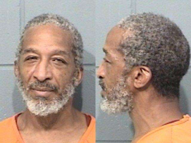 Byron Creecy, Criminal carry of weapons; Domestic battery; Unlawful damage to property, arrested 06/29