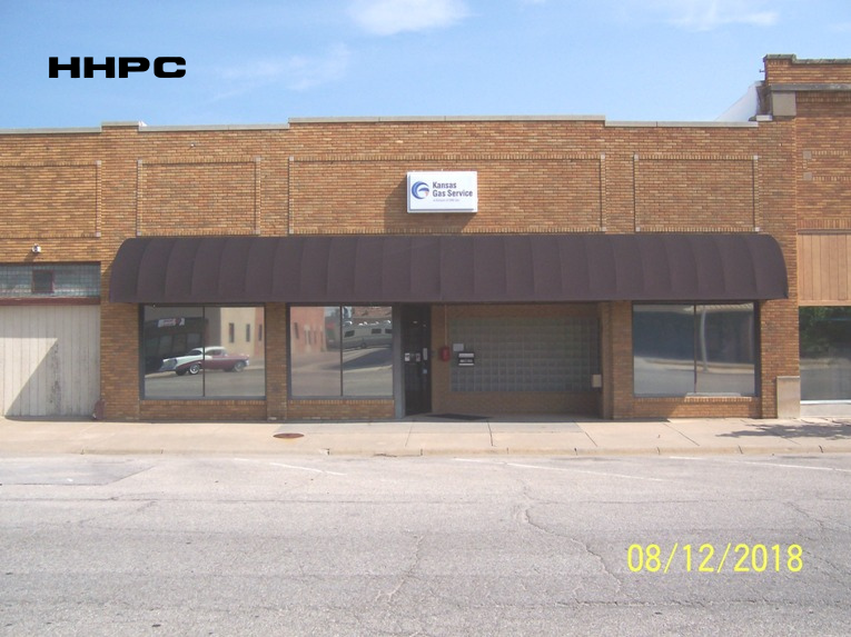 Stuart Conklin Buick - Kansas Gas Service - 110 W. 2nd - Aug. 12, 2018. Courtesy of the Conard-Harmon Collection.