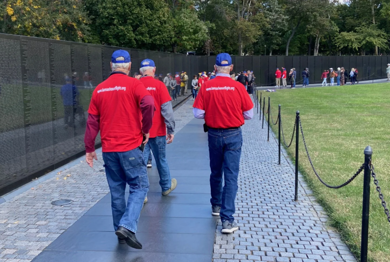 (Photo courtesy Kansas Honor Flight)