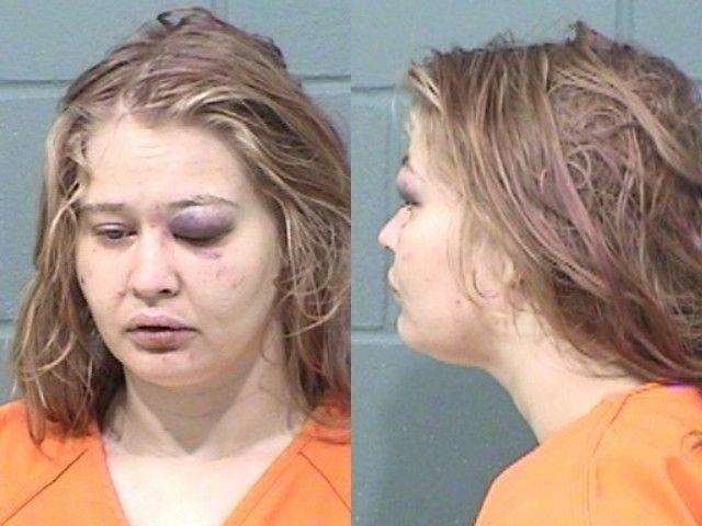 Gabrielle Ballenger, Domestic battery; Aggravated battery; Knowingly use physical contact in angry/rude manner with weapon, arrested 07/09
