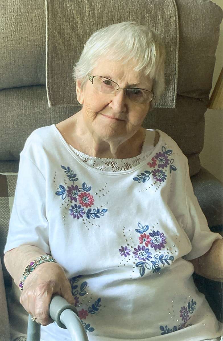 Lois Ravert