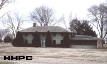 Carey Park Golf Course - Original Clubhouse  - Built 1928 -  on South Loop - (Built 1928 - Razed 1987). Courtesy of the Conard-Harmon Collection.