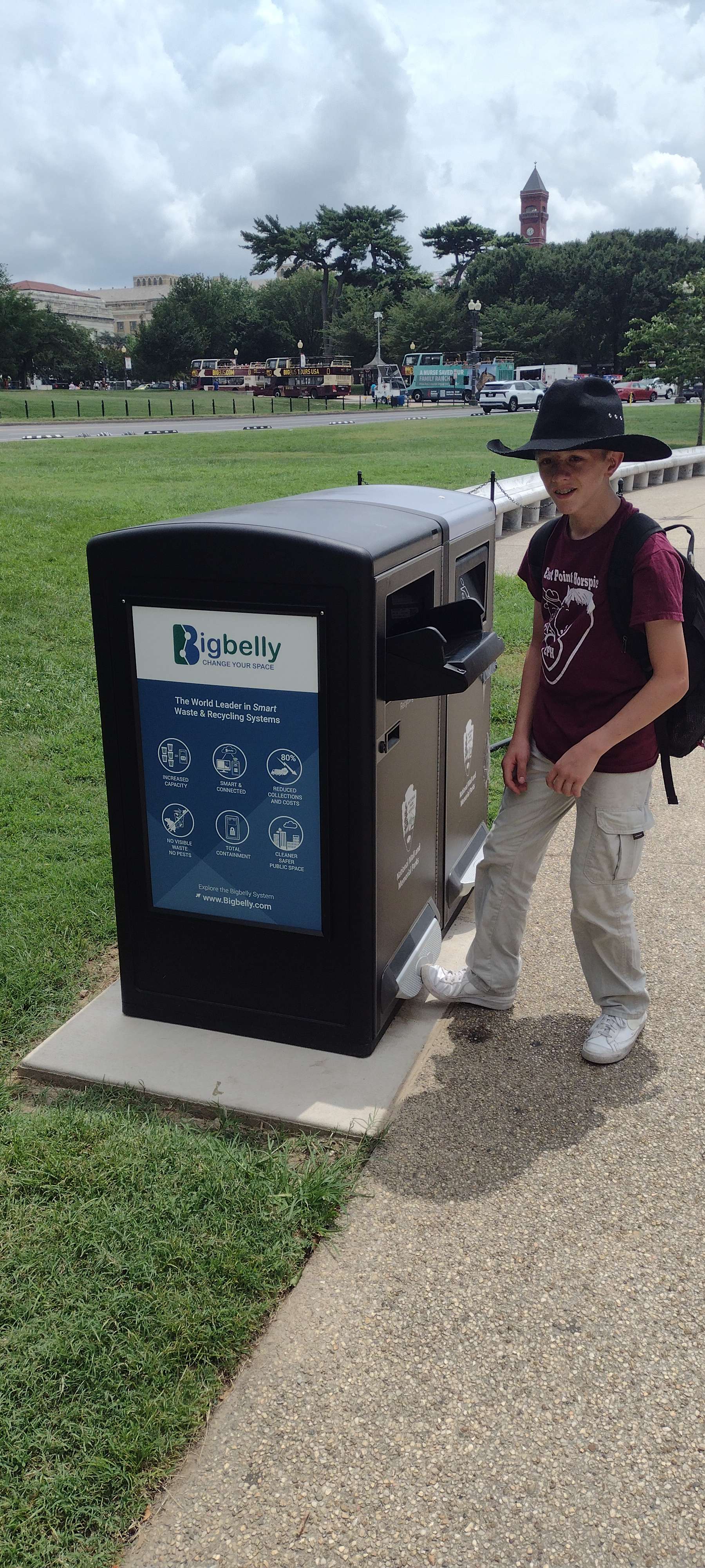 Mitch Weare operates a Bigbelly receptacle on the National Mall in Washington, D.C.
