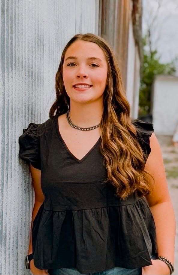 &nbsp; Taylor Swanson, 17, Daughter of Loran &amp; Bailey Swanson, Sponsored byMobius Communications&nbsp;&nbsp;