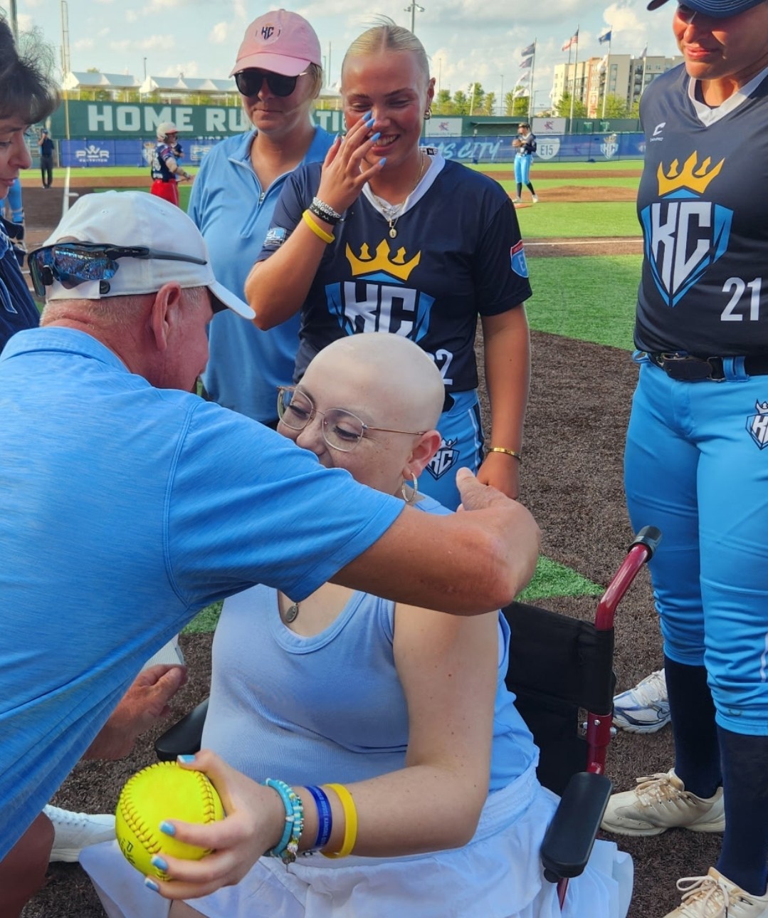 Sophia Linenberger and the Kansas City Diamonds. Courtesy photo 
