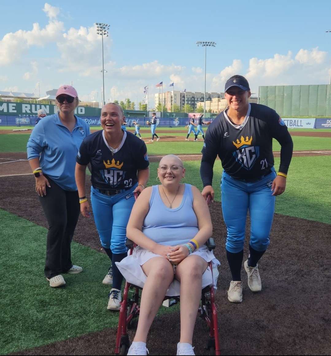 Sophia Linenberger and the Kansas City Diamonds. Courtesy photo 