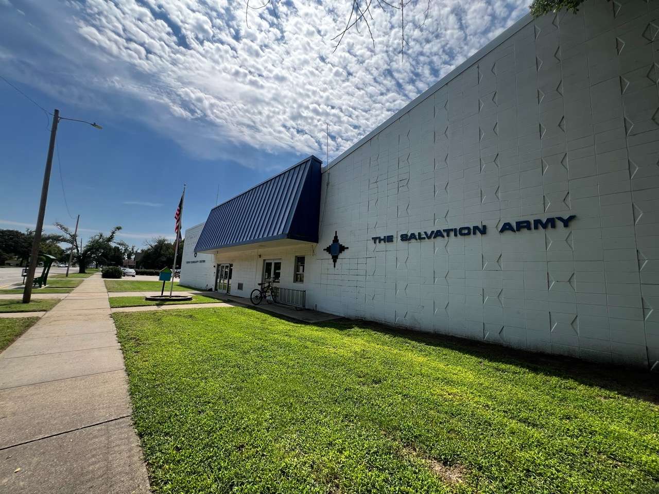Salvation Army of Salina Corps and Community Center on 1137 N. Santa Fe Ave., Salina, Kansas - photo, Nicolas Fierro