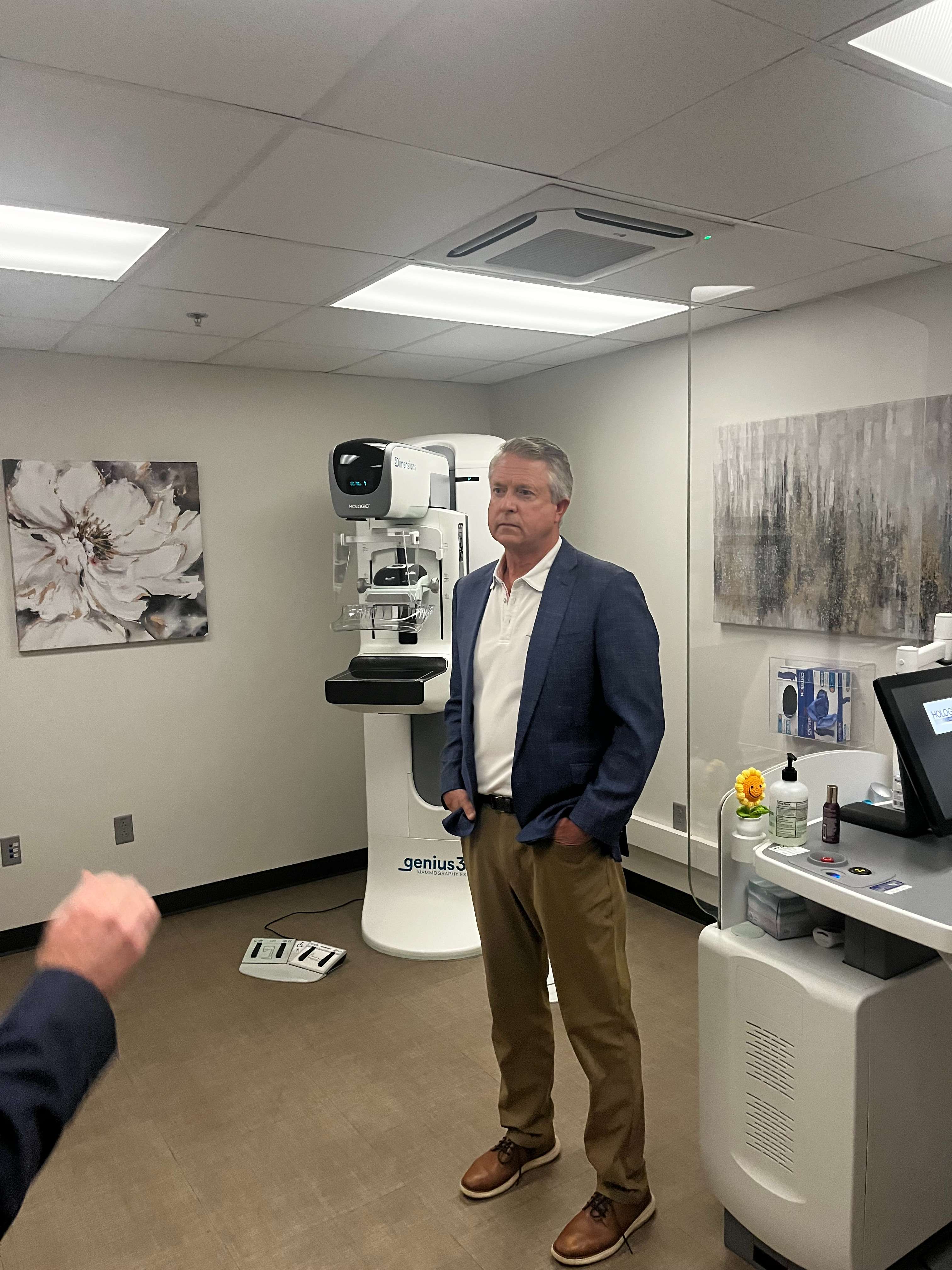 US Senator Roger Marshall in the mammography lab at PrairieStar Health Center Aug. 20, 2026 (Hutch Post photo)