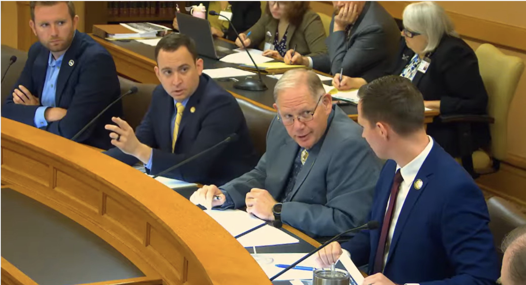  The Legislative Coordinating Council, which assumes responsibility for legislative business when the Kansas Legislature isn’t in session, votes to end a $288,000 annual contract with Indigov, which provided software to improve lawmaker interaction with constituents. (Kansas Reflector screen capture from Kansas Legislature video)