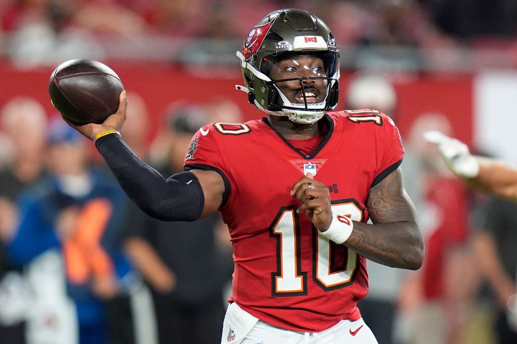 Tampa Bay Buccaneers' Jalon Daniels (10) passes in the second half of an NFL preseason football game against the Kansas City Chiefs, Saturday, Aug. 22, 2026, in Tampa, Fla. (AP Photo/Chris O'Meara)