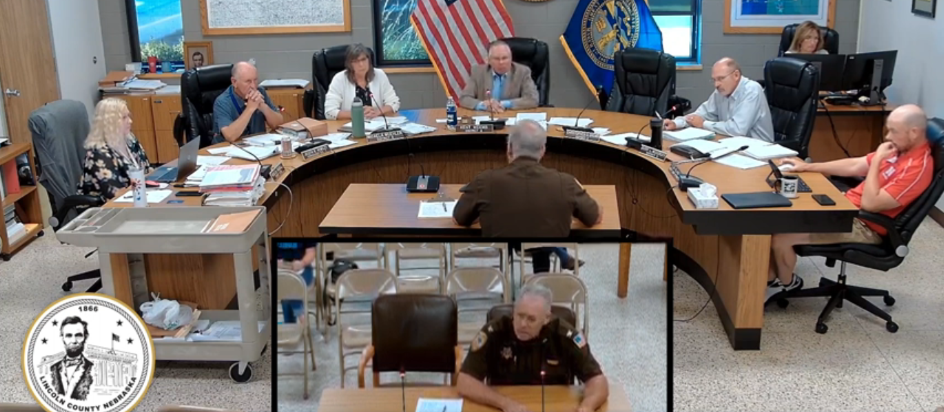 Lincoln County Sheriff Jerome Kramer addresses county commissioners Monday, Aug. 24, regarding the alleged treatment of sheriff’s office staff by Commissioner Christopher Bruns following Bruns’ DUI arrest Friday.