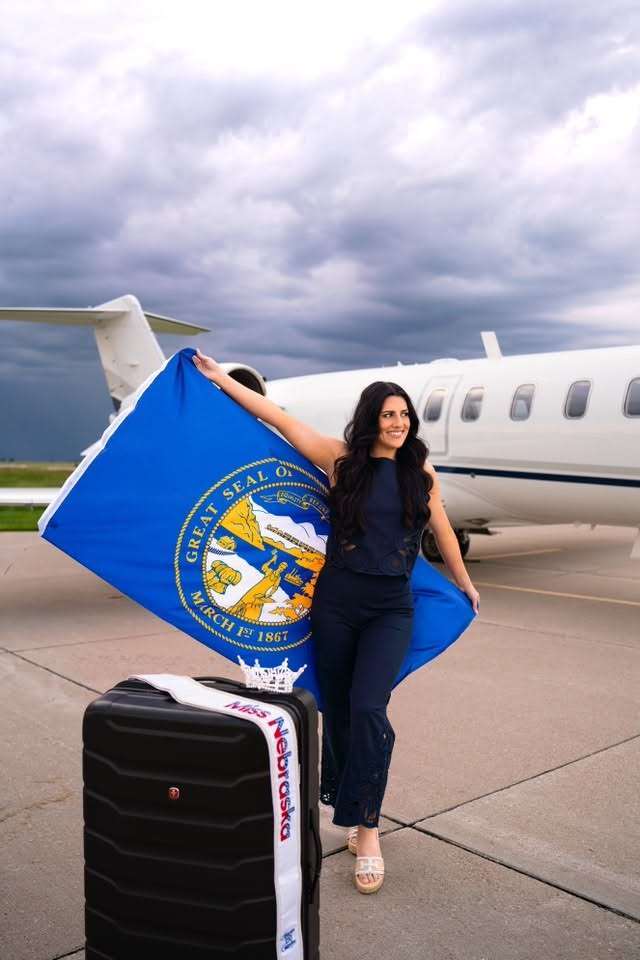 Miss Nebraska, Lexi Nolda prepares to board her flight en route to West Palm Beach, Florida for the Miss America Competition. (Courtesy Miss Nebraska Facebook Page)