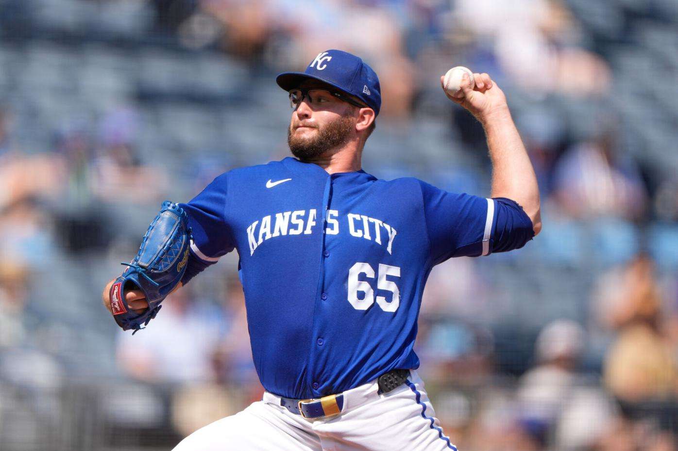 Kansas City Royals starting pitcher Noah Cameron throws during the first inning of a baseball game against the Arizona Diamondbacks, Monday, Sept. 7, 2026, in Kansas City, Mo. (AP Photo/Charlie Riedel)