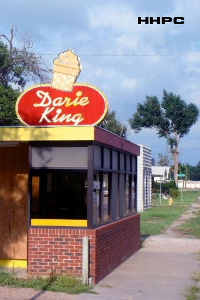 Darie King - 1524 E. 4th - c. 1980 (Built 1953 by Jerry Stutzman). Courtesy of the Conard-Harmon Collection.
