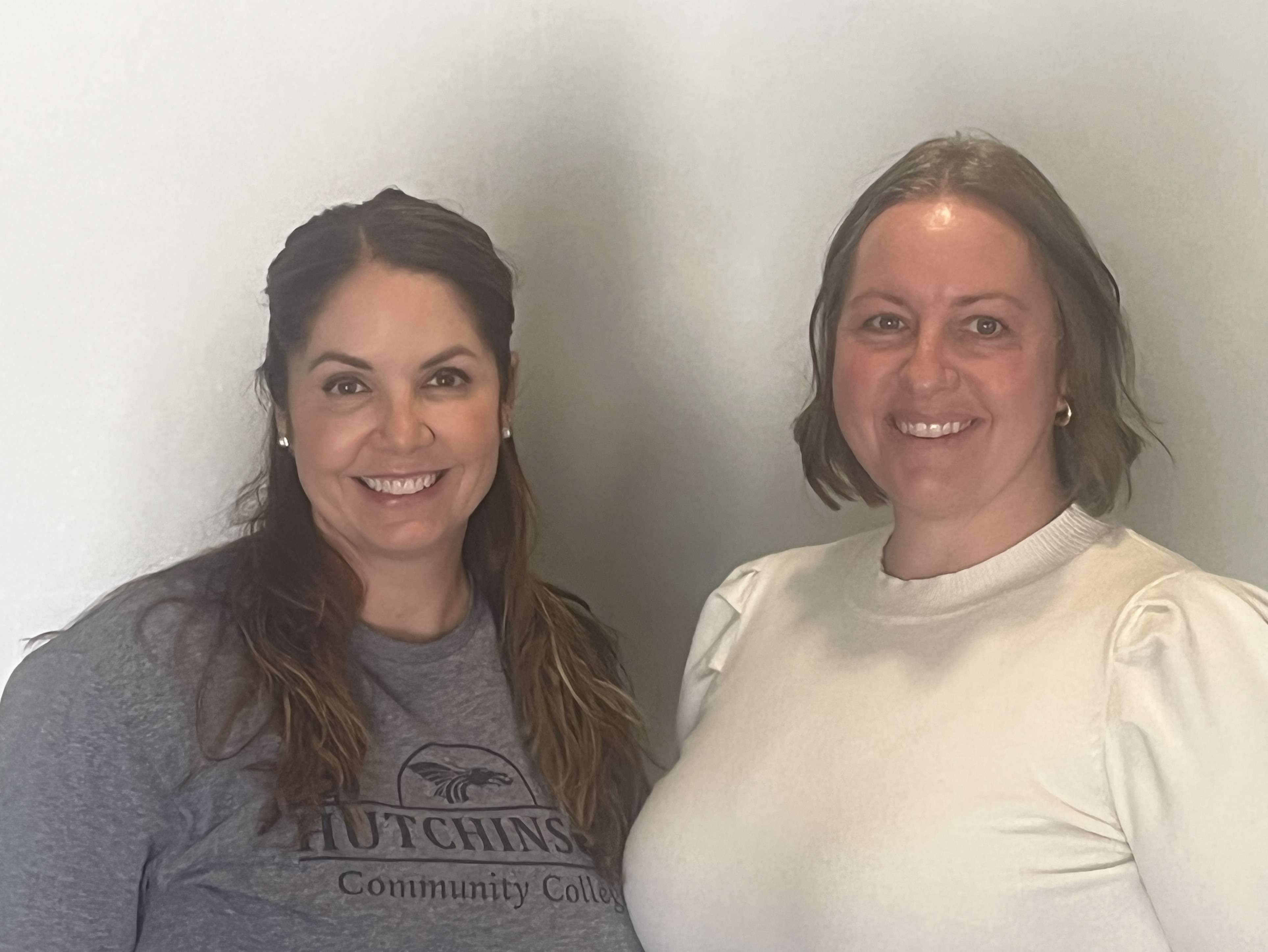 Lesley Weigel (L) and Alison Casebolt