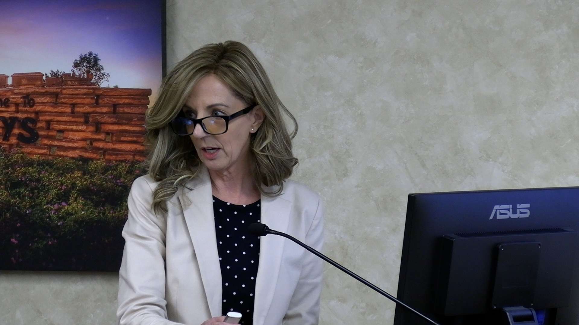Tisa Mason, FHSU president, told the audience she "feels their pain" in their opposition to the possible closure of the university's Sternberg Museum.&nbsp; Photo by Becky Kiser/Hays Post
